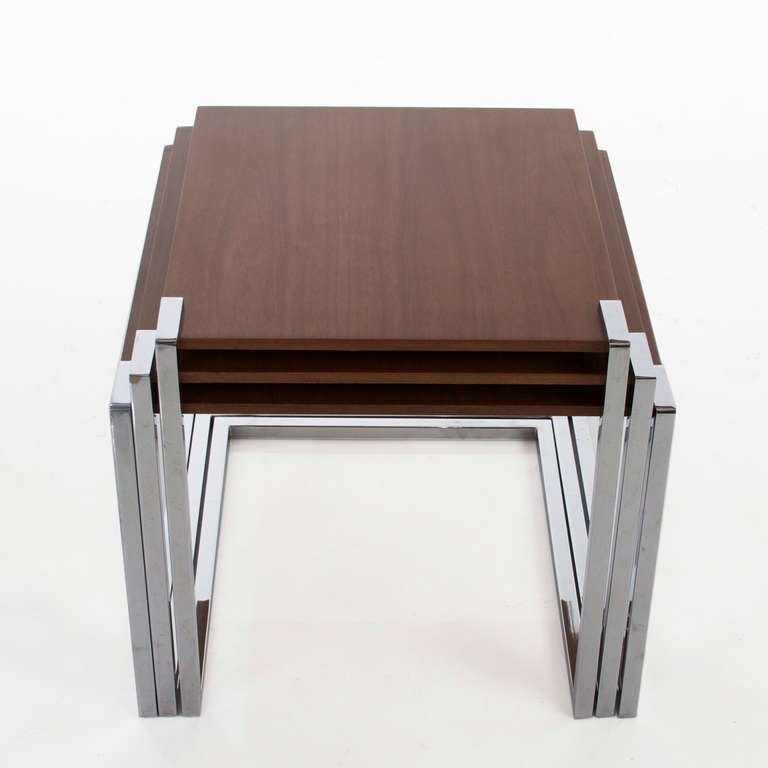 Mid-20th Century Set Of 3 Cantilevered, Floating Stainless Steel And Walnut Nesting Tables For Sale