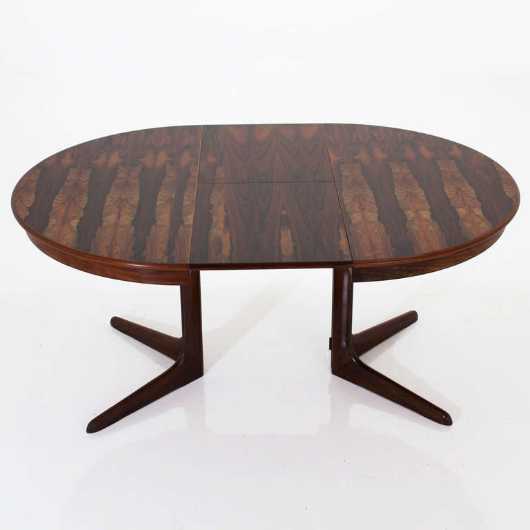 Mid-20th Century Round, Danish Rosewood Dining Table by Koefoeds-Hornslet with Leaves