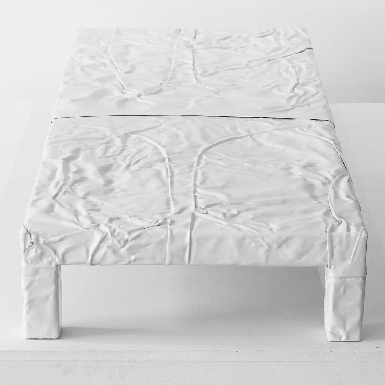 Contemporary Mesa CARS branca/CARS Coffee Table In White by Alê Jordão For Sale