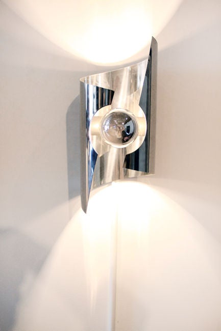 Set of 3 cylindrical chromed steel sconces, Sciolari attribution