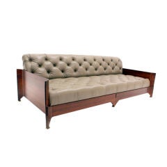 Rosewood and leather sofa by Jorge Zalszupin