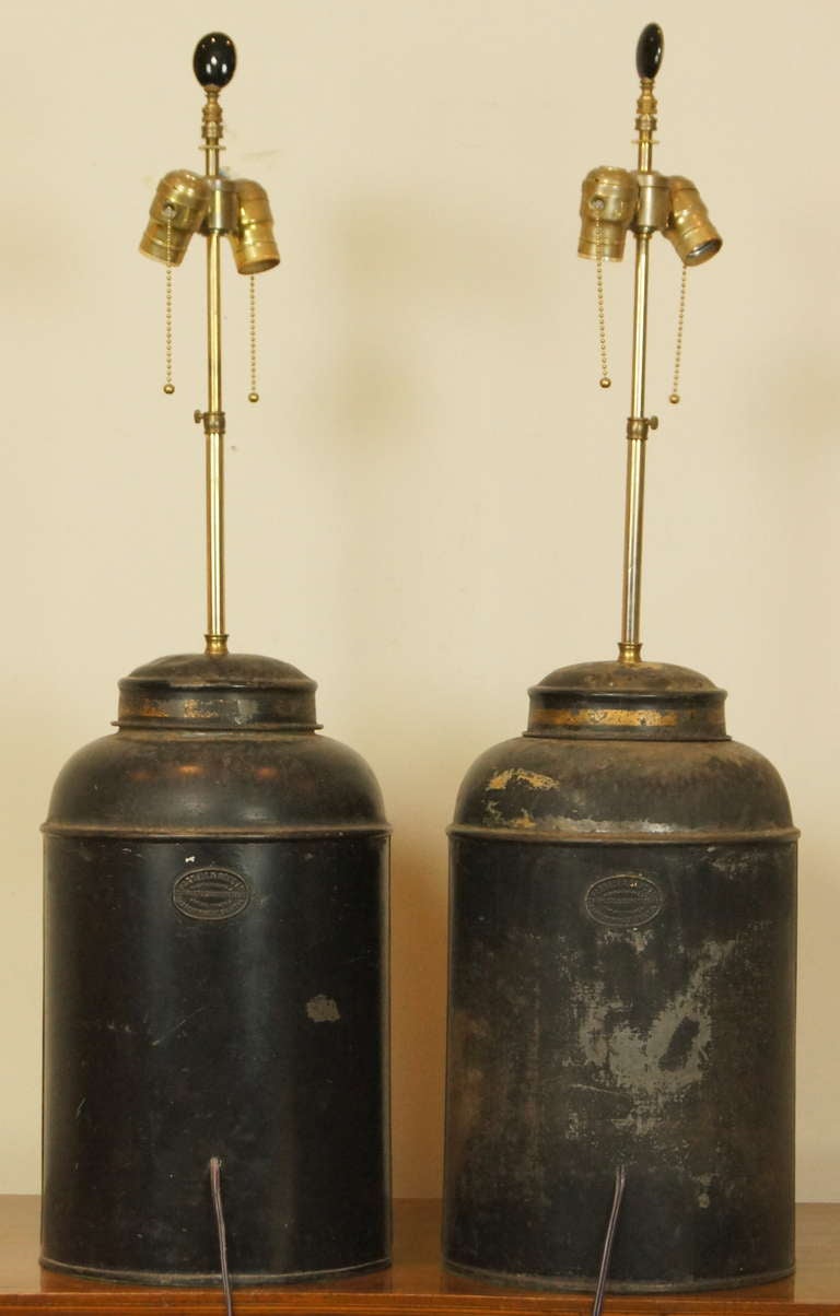Paire de lampes chinoises en forme de boîte à thé Bon état à Kilmarnock, VA