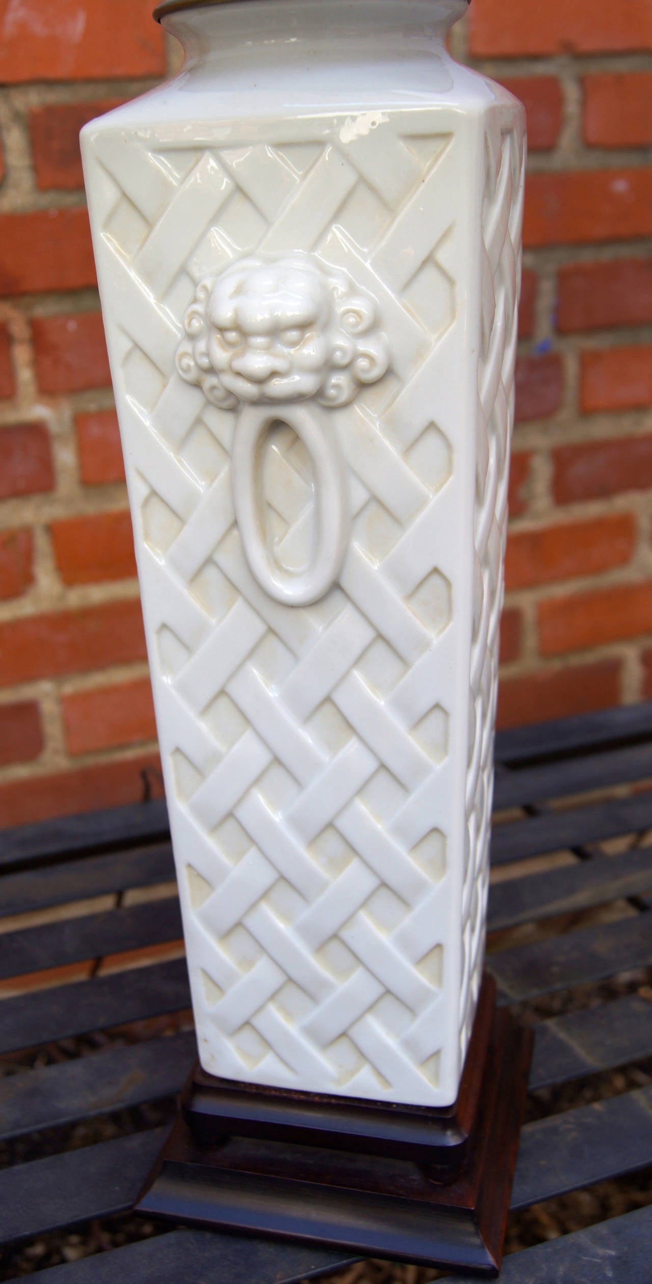 Pair of Ceramic Latticework Lamps In Excellent Condition In Kilmarnock, VA