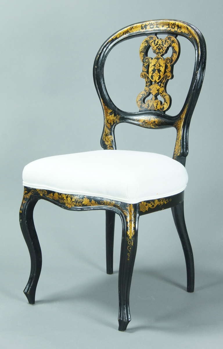 Set of Six English Black Lacquer Dining Chairs In Excellent Condition In Kilmarnock, VA