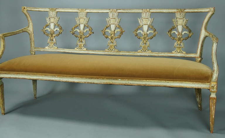 18th C. Italian Carved Wood and Paint Decorated Bench 3