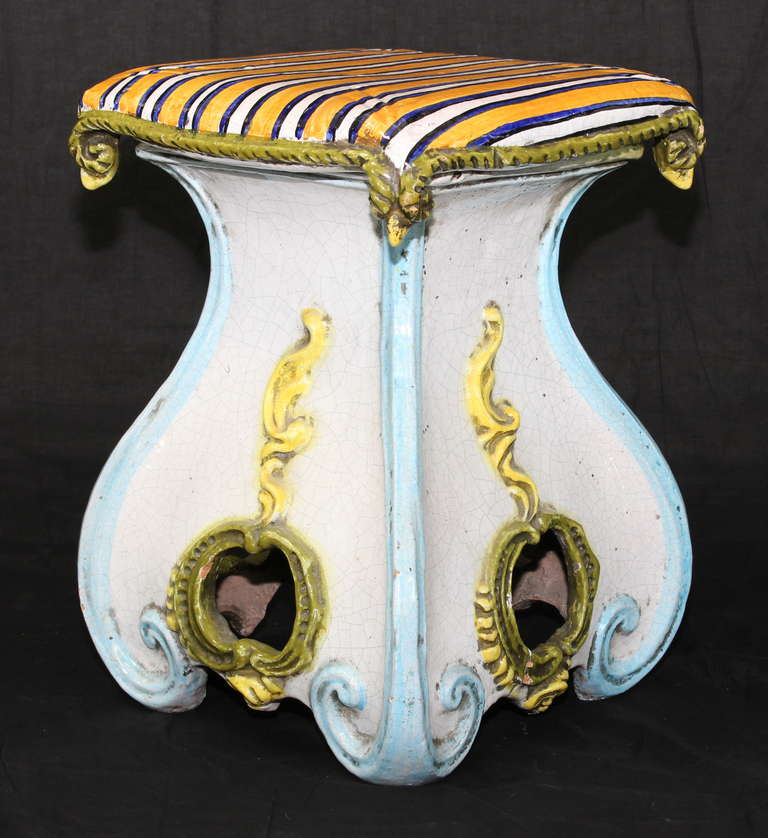 Italian Glazed Ceramic Garden Stool In Excellent Condition In Kilmarnock, VA
