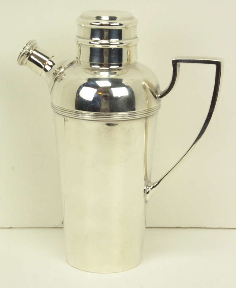Sterling Silver Art Deco Cocktail Shaker by Mappin & Webb 1