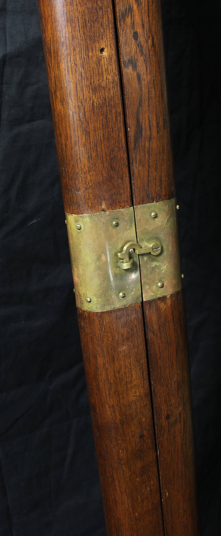 English Library Pole Ladder In Excellent Condition In Kilmarnock, VA