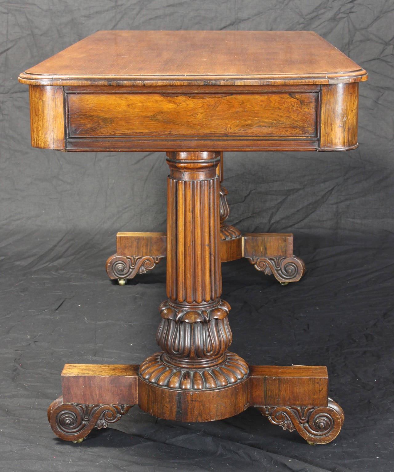 William IV Rosewood Library Table In Good Condition For Sale In Kilmarnock, VA