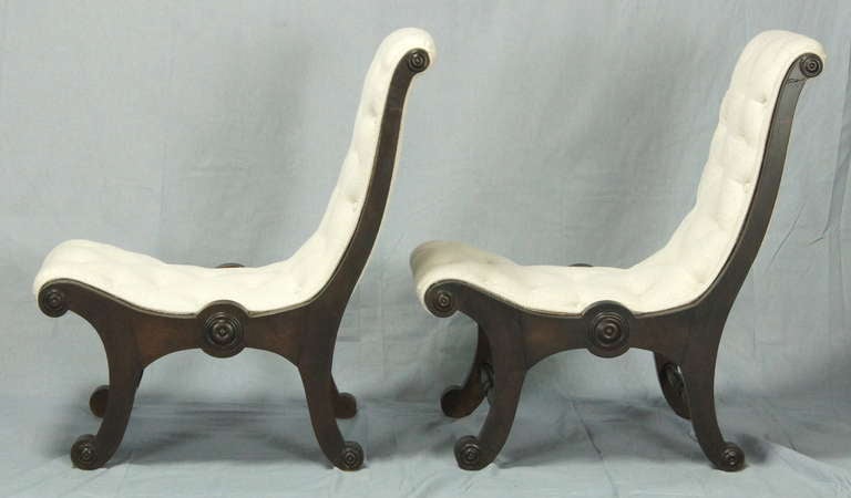 Pair of Regency Style Slipper Chairs In Excellent Condition In Kilmarnock, VA