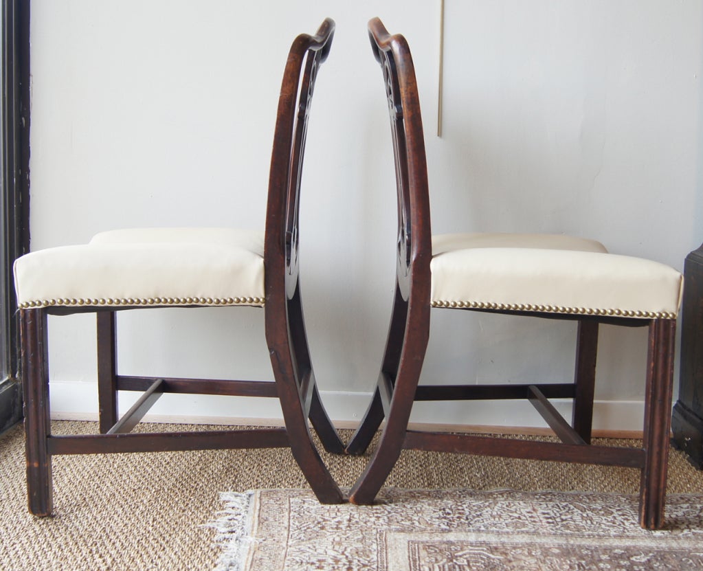 18th Century and Earlier Pair of 18th Century English Racquet-Back Chairs