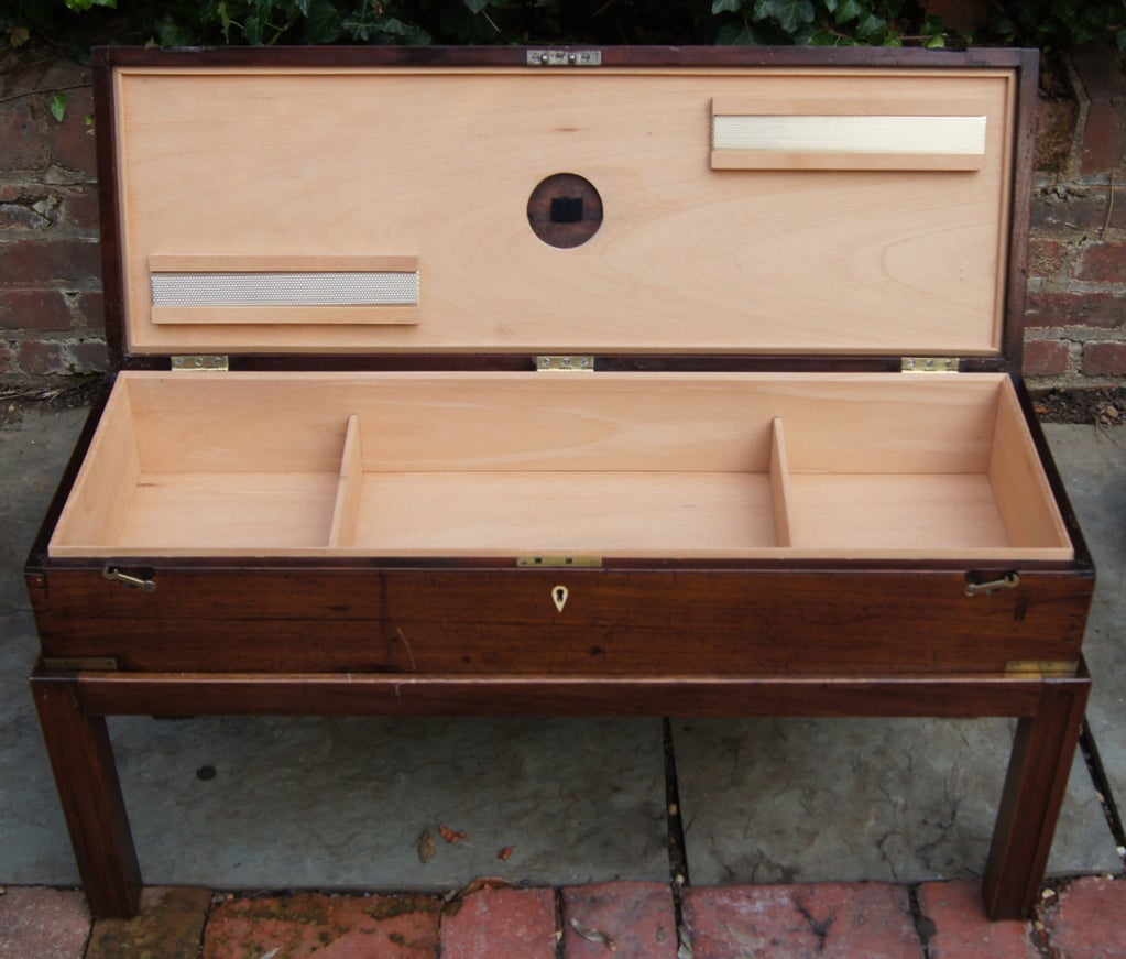 humidor table