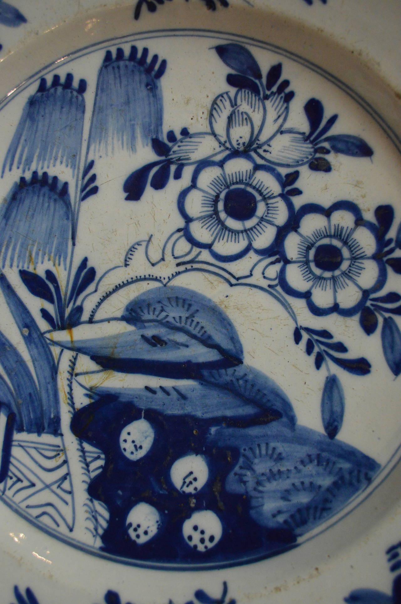 Pair of 18th Century Blue and White Porcelain Delft Platters For Sale 1