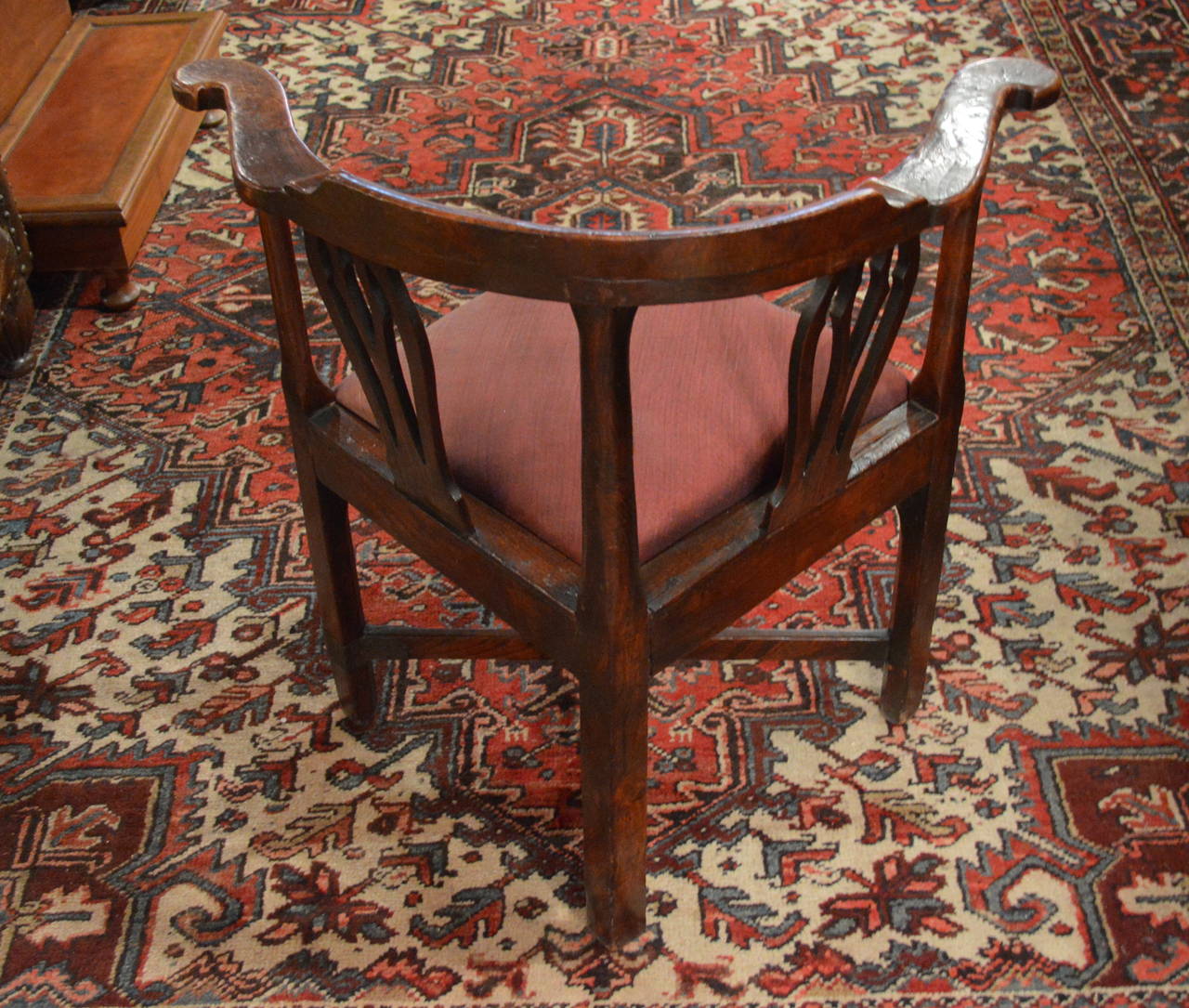 Georgian 18th Century Scottish Elm Corner Chair For Sale