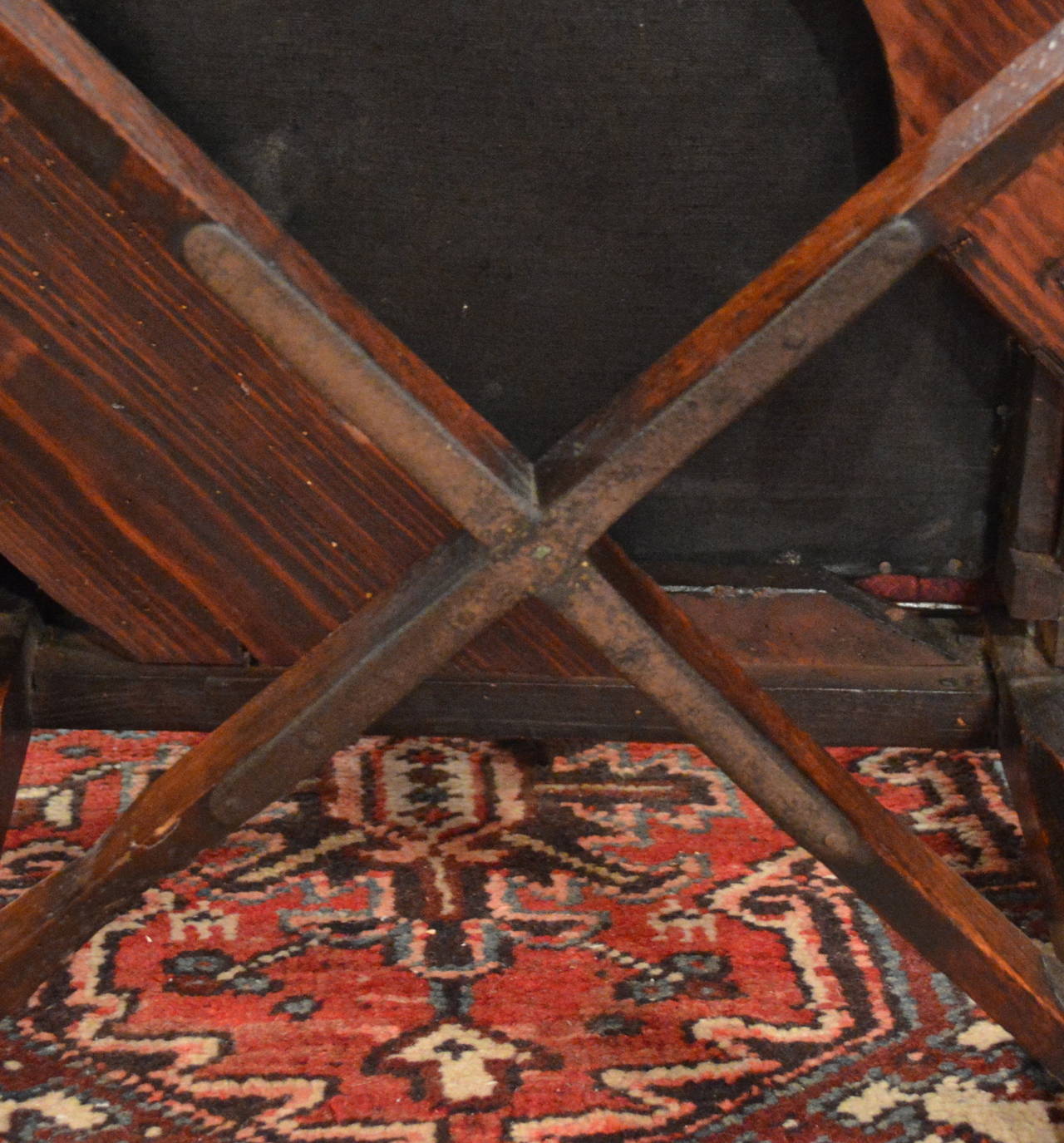 18th Century Scottish Elm Corner Chair For Sale 4