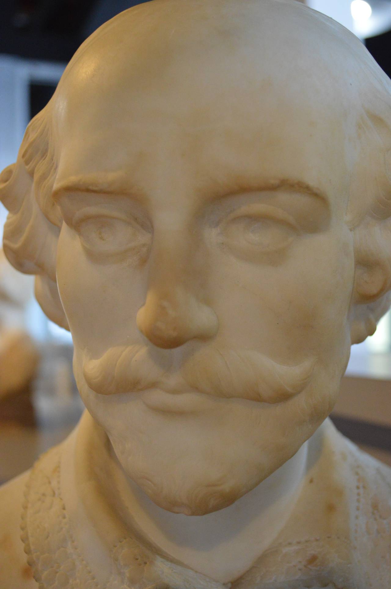 Early 20th Century Carved Marble Bust of Shakespeare 2