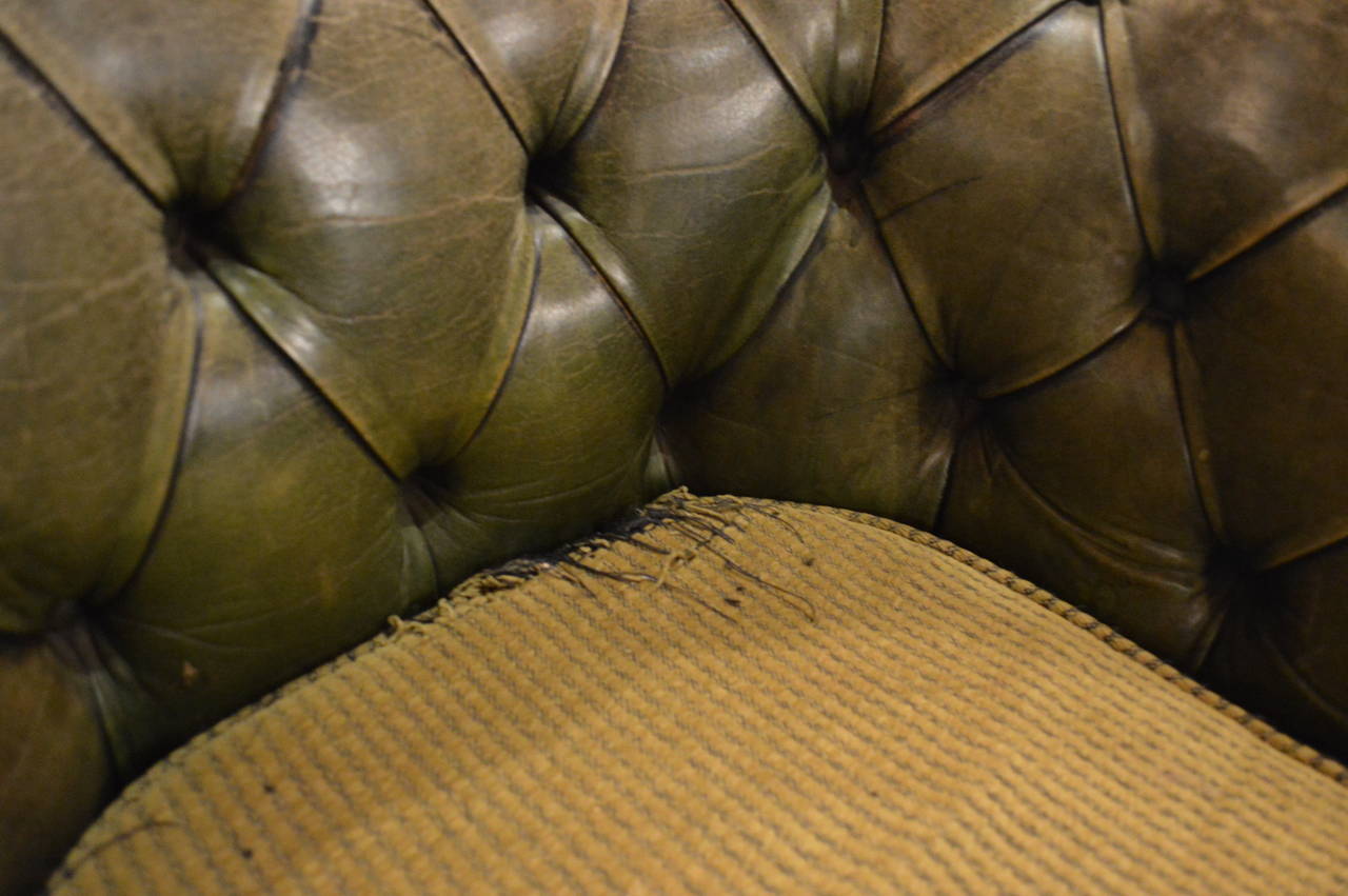 English Green Leather Tufted Chesterfield Club Chairs For Sale at 1stDibs