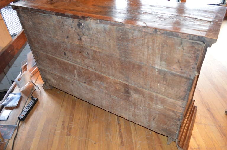 18th Century and Earlier Italian 17th Century Tuscan Walnut Credenza For Sale