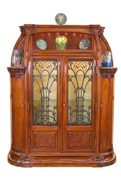 Une rare vitrine Art Nouveau française par Louis Majorelle