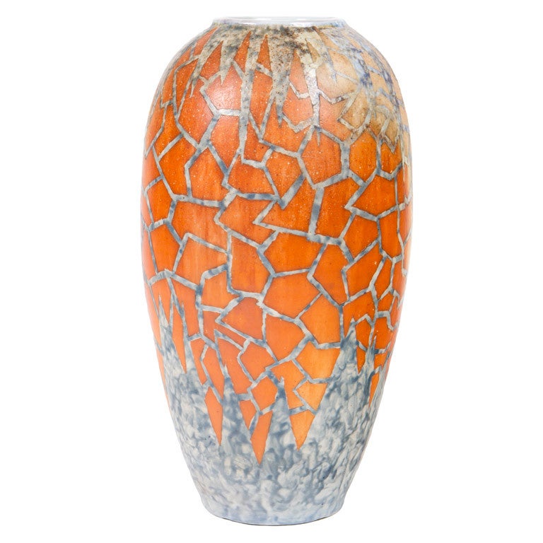 An Art Deco Ceramic Decorative Vase