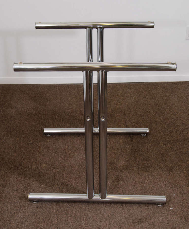 A Mid Century Set of Eight Chrome Dining Chairs with Table 3