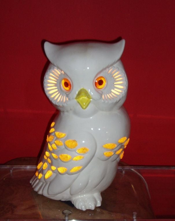 American Vintage Porcelain Illuminated Owl Lamp