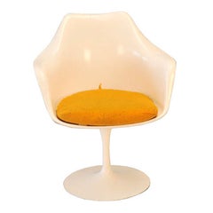Mid Century "Tulip" Form Pedestal Chair in the style of Saarinen