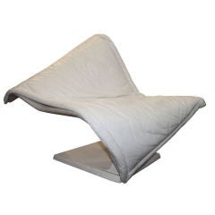 "Flying Carpet" Lounge Chair Designed by Simon Desanta
