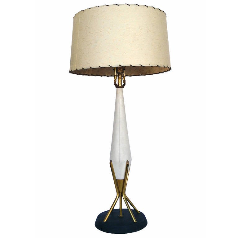 Gerald Thurston Style Sculpted Table Lamp with Brass Base For Sale at