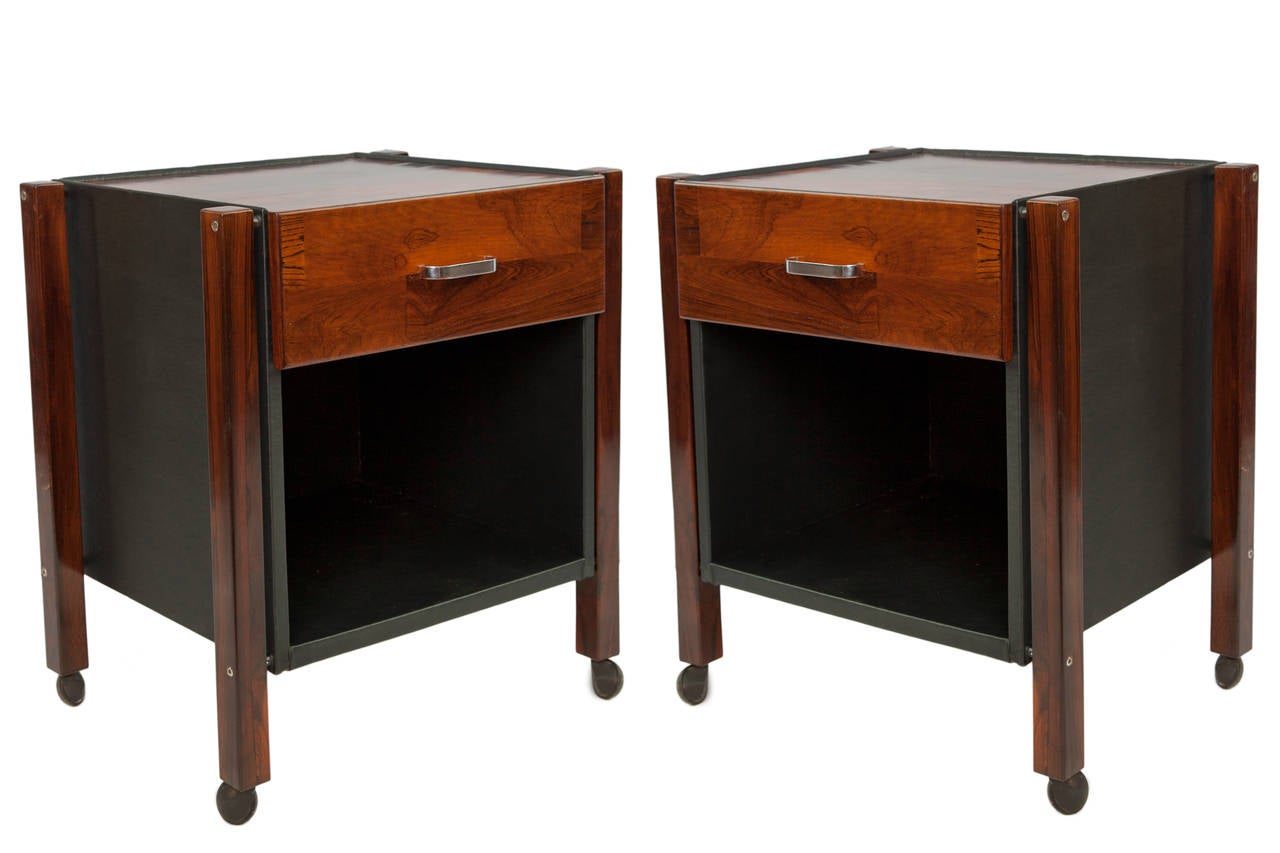 Mid-Century Modern Pair of Jorge Zalszupin Side Tables in Jacaranda and Black Leather for L'Atelier