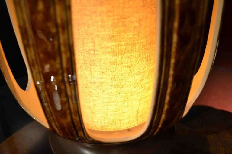 Pair of Mid Century Lamps with Faux Tortoise Glaze In Good Condition In New York, NY