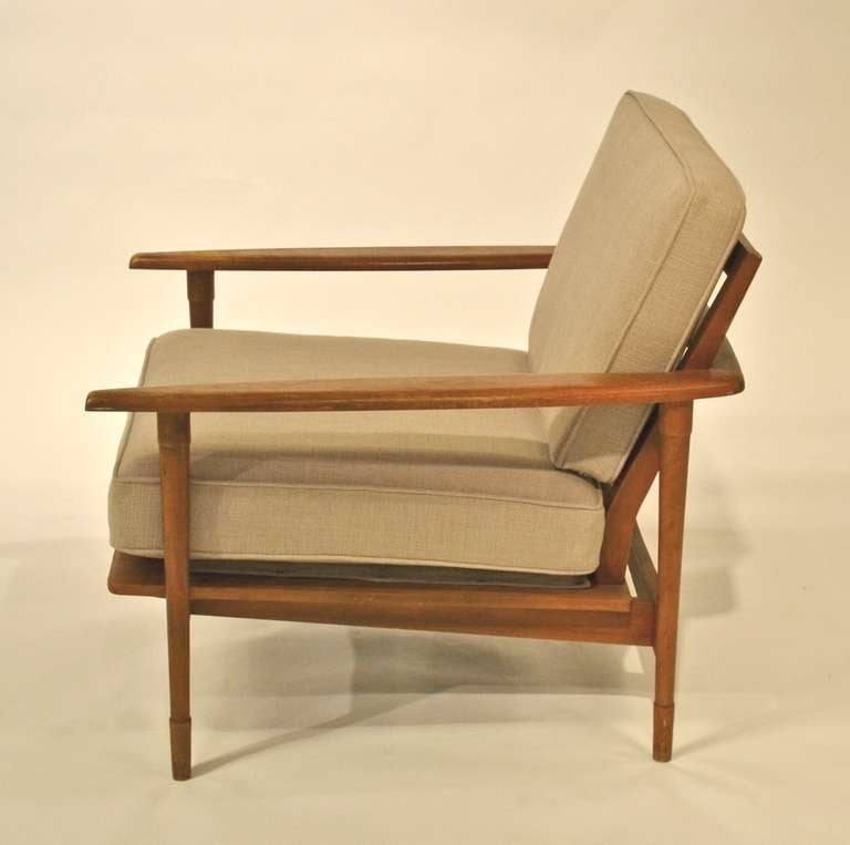 Danois Fauteuil de salon danois moderne du milieu du siècle dernier avec revêtement en lin gris