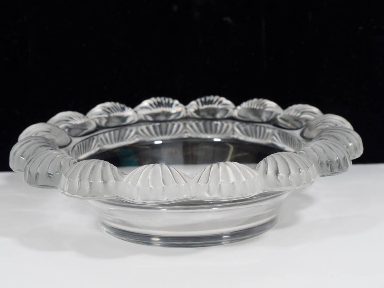 Vintage Lalique Frosted Glass Shell Bowl or Dish In Good Condition In New York, NY