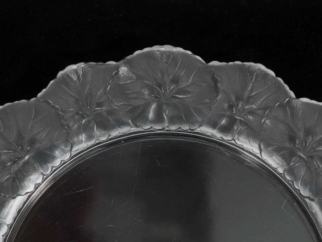 Lalique French Crystal Honfleur Bowl and Dish For Sale 1