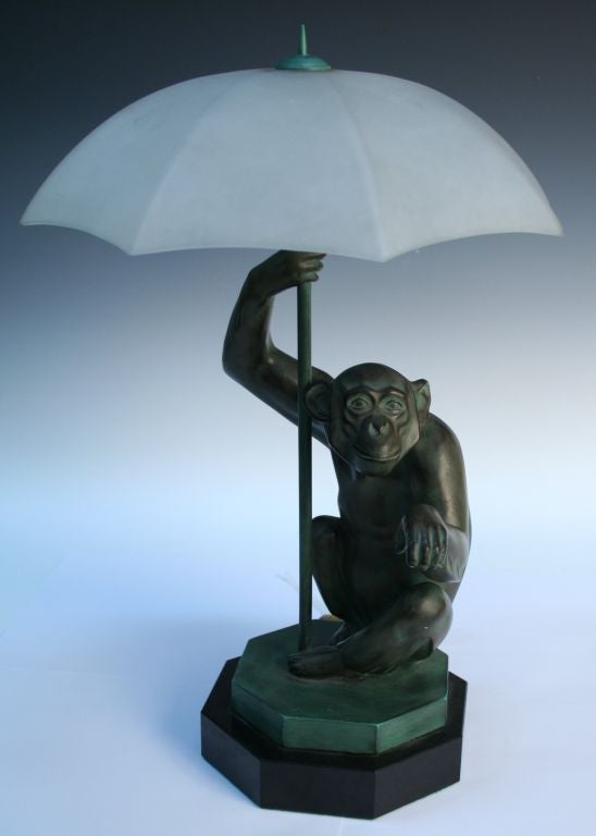 Lampe de bureau en fonte de bronze sur base en marbre de Max Le Verrier intitulée 