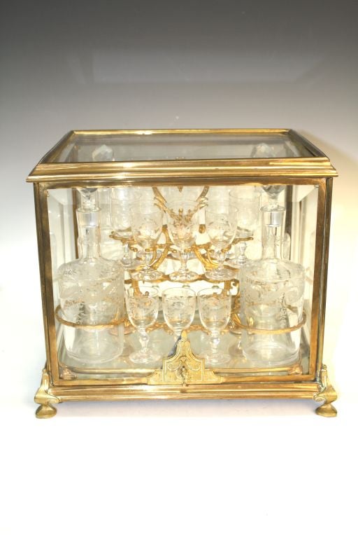 Box tantalus with 4 Decanters (2.5