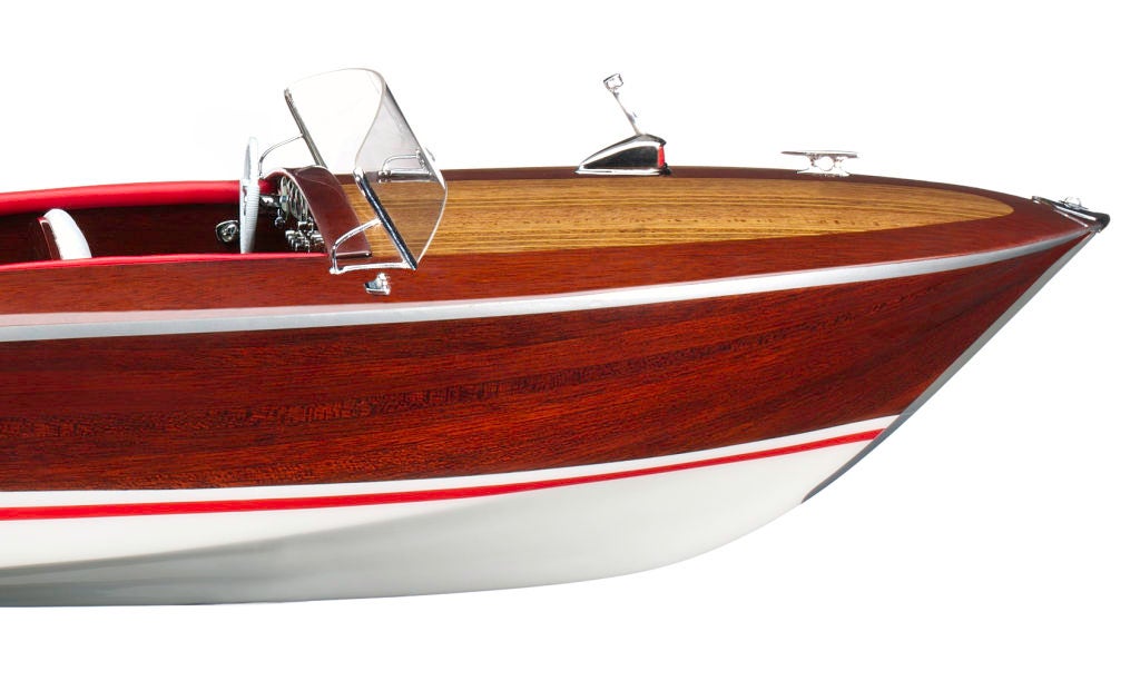 The Ariston scale model boat In Excellent Condition In New York, NY