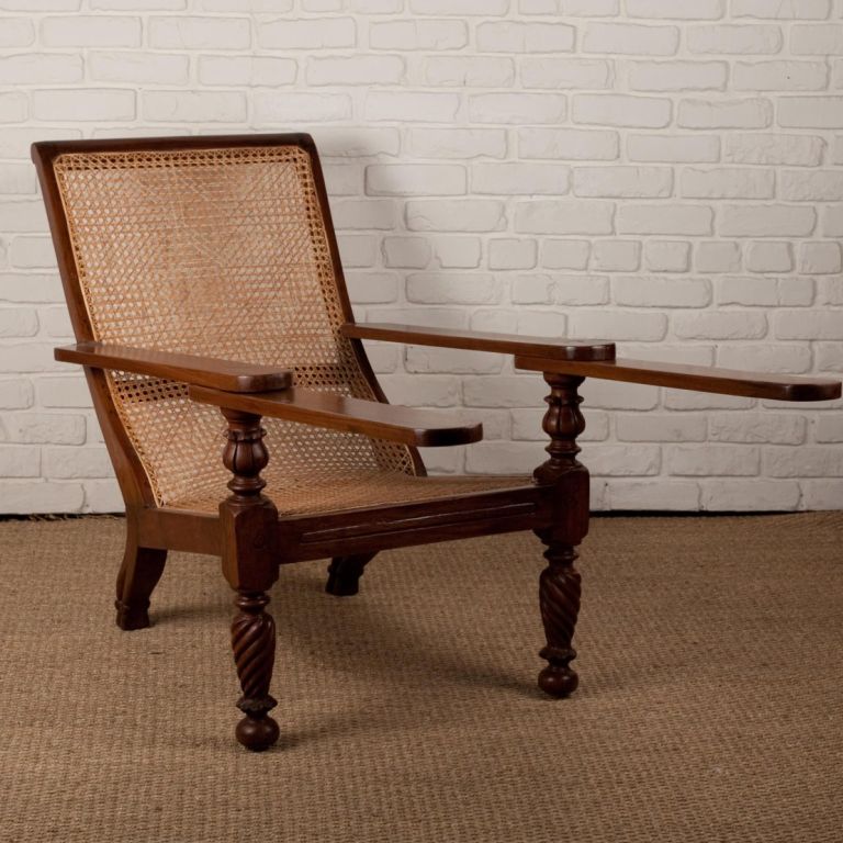 20th Century Anglo-Indian Teak Plantation Chair With Folding Arms