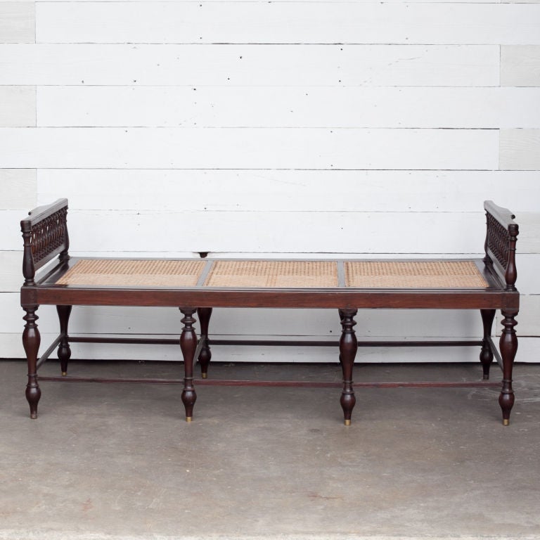 Anglo-Indian Solid Rosewood Daybed with Turned Legs 1