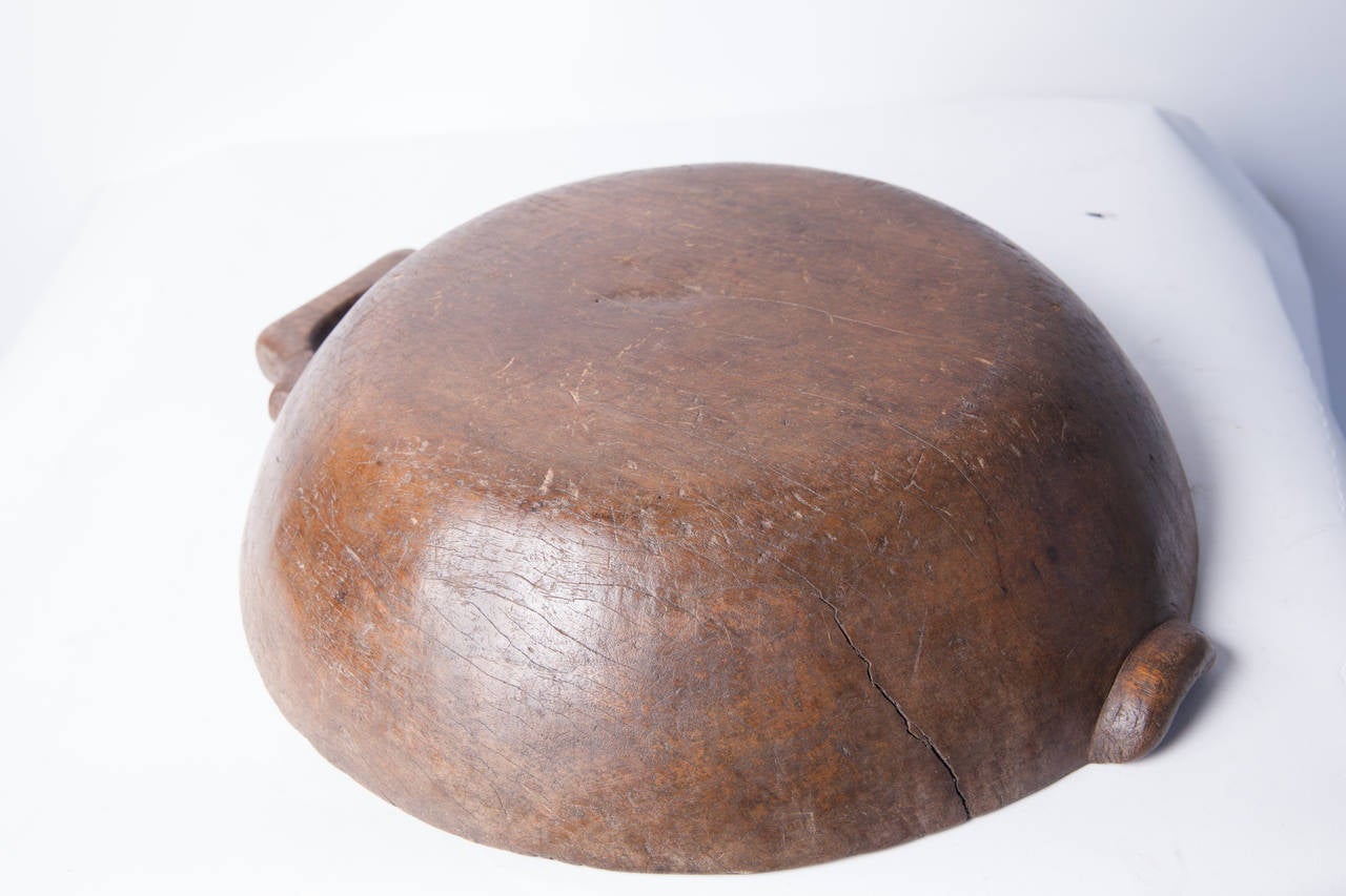 20th Century Wood Bowl with Handle from the Philippines For Sale