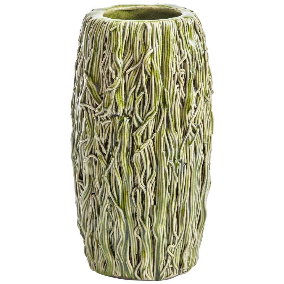 Vase en poterie verte de Lone Skov Madsen