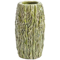 Vaso in ceramica verde di Lone Skov Madsen