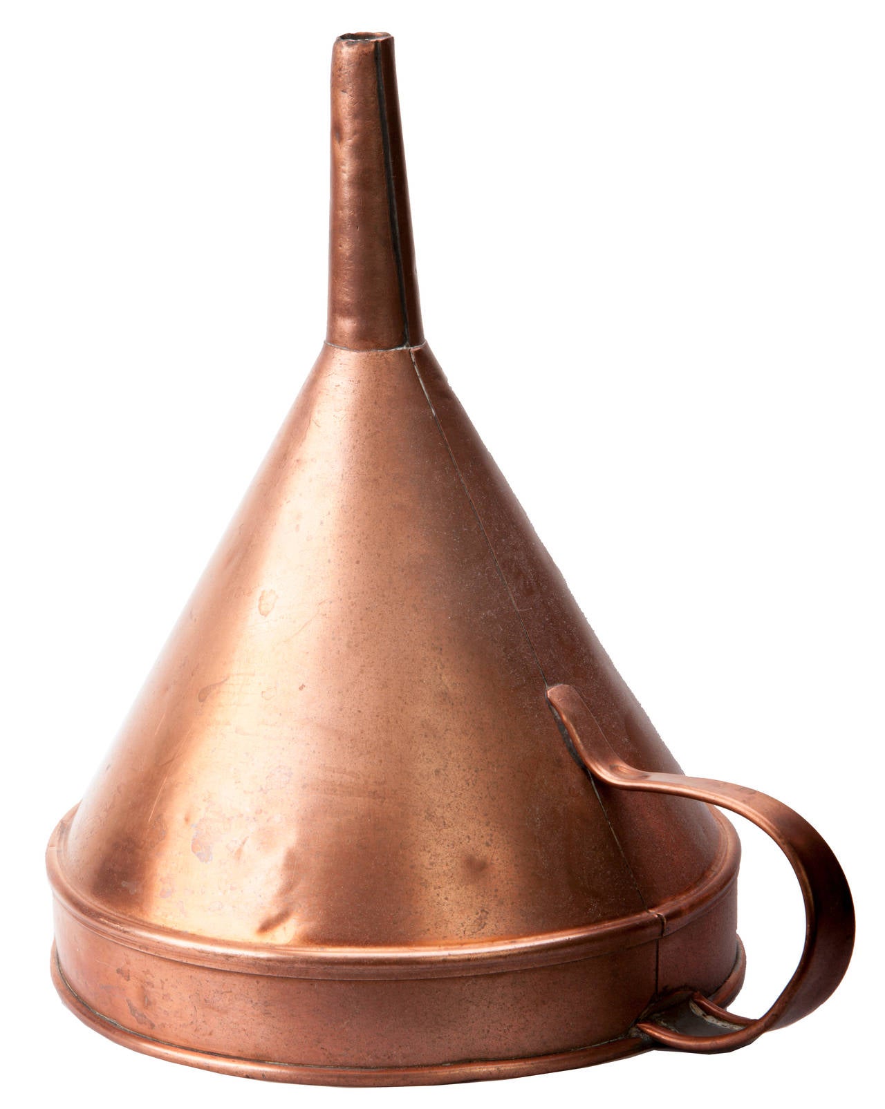 Beautiful pair of copper funnels. One is lined with copper and the other with tin.

Sizes: 9.75 x 7 and 5.6 x 7.5.