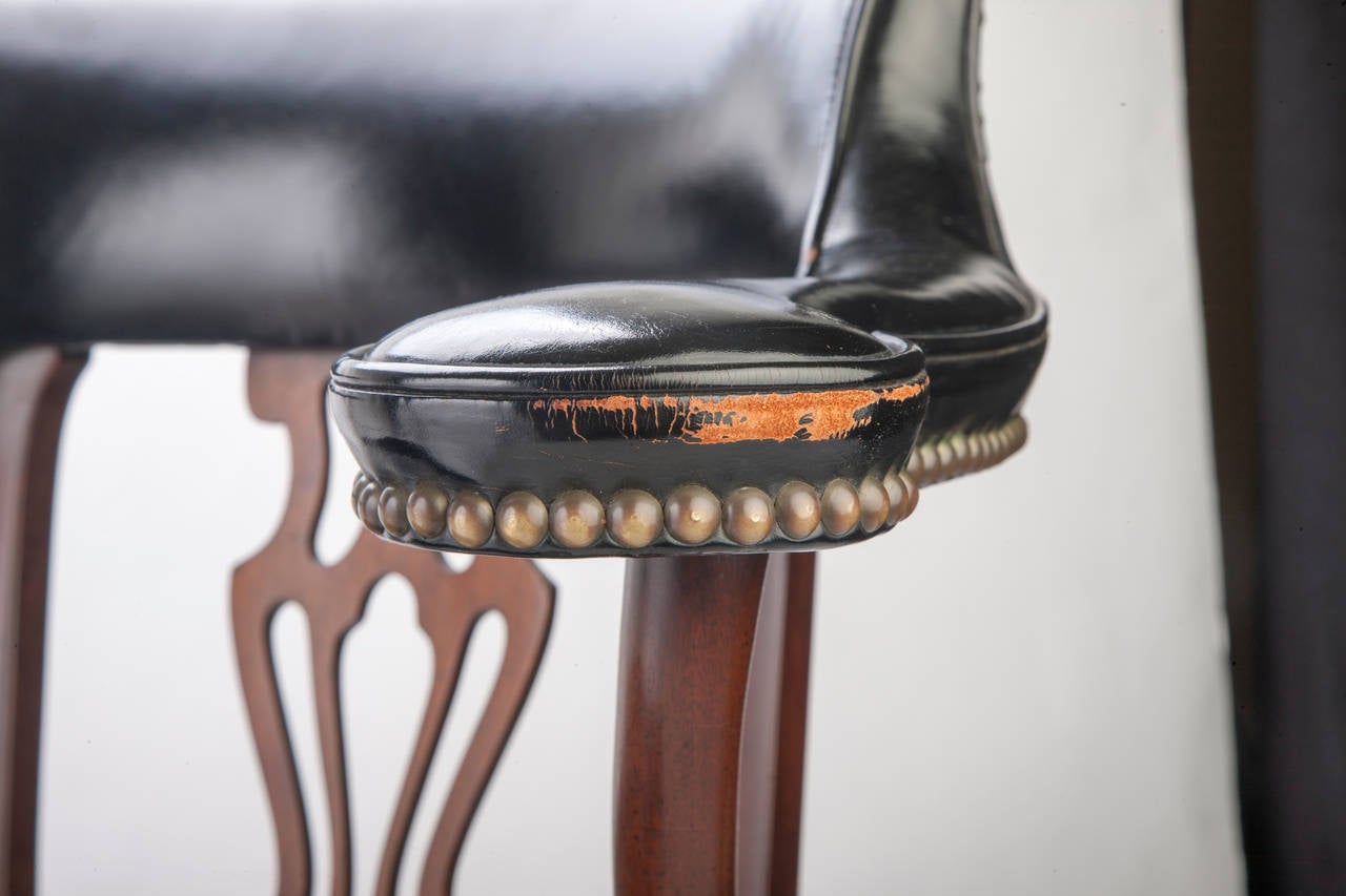 Kittinger Leather Bankers' Chairs In Excellent Condition In Asheville, NC