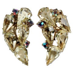 Retro Mid-Century Weiss Rhinestone Earrings