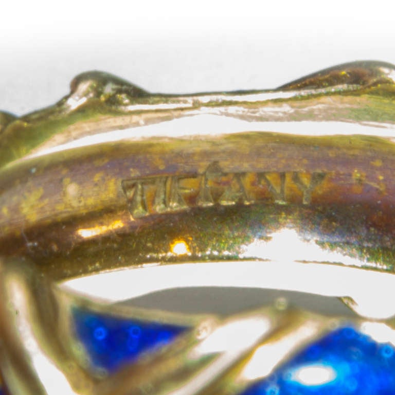 Tiffany 18k Yellow Gold and Blue Cloisonné Ring In Excellent Condition In Asheville, NC