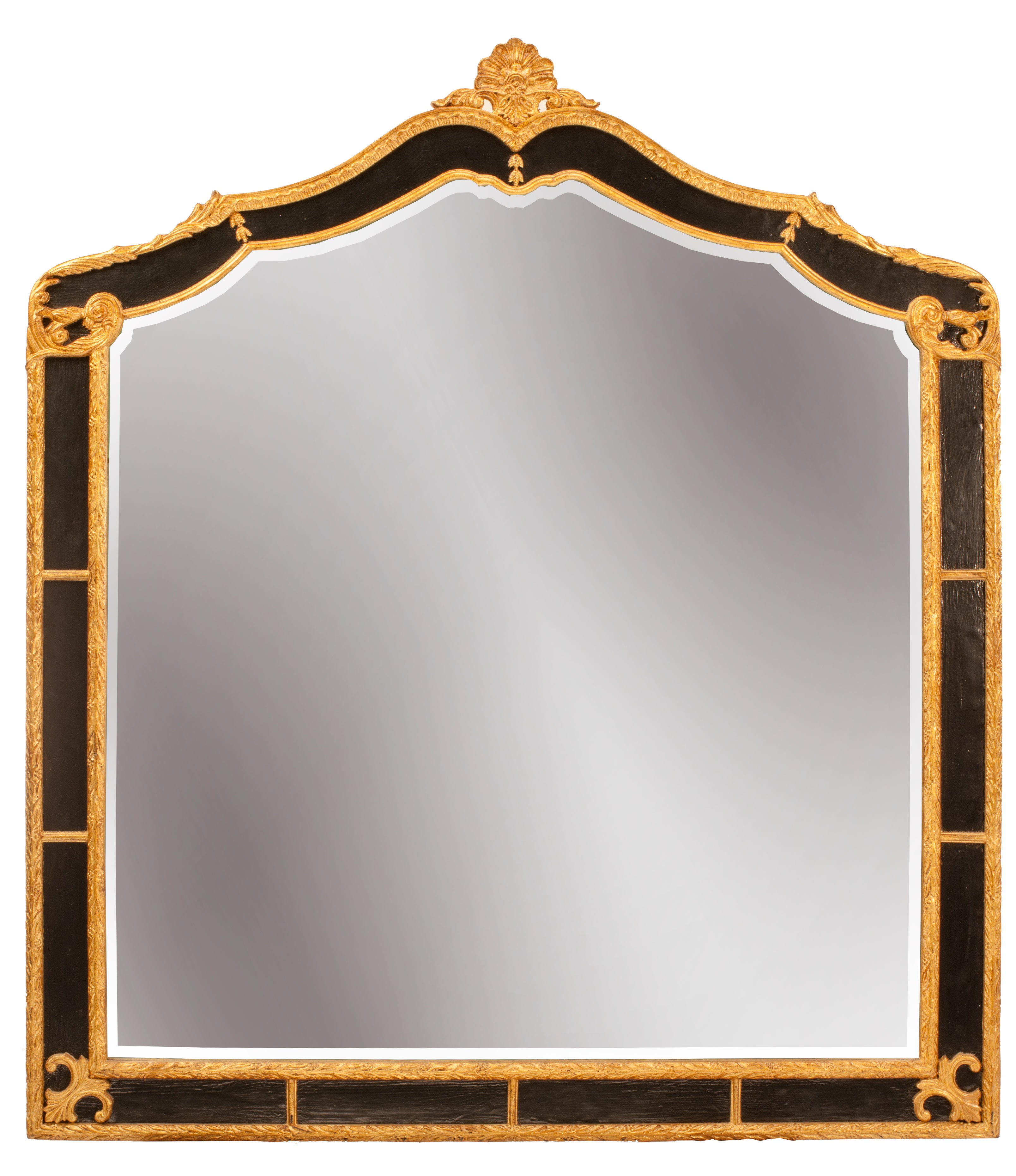 Miroir de style Queen Anne en laque noire et dorée en vente
