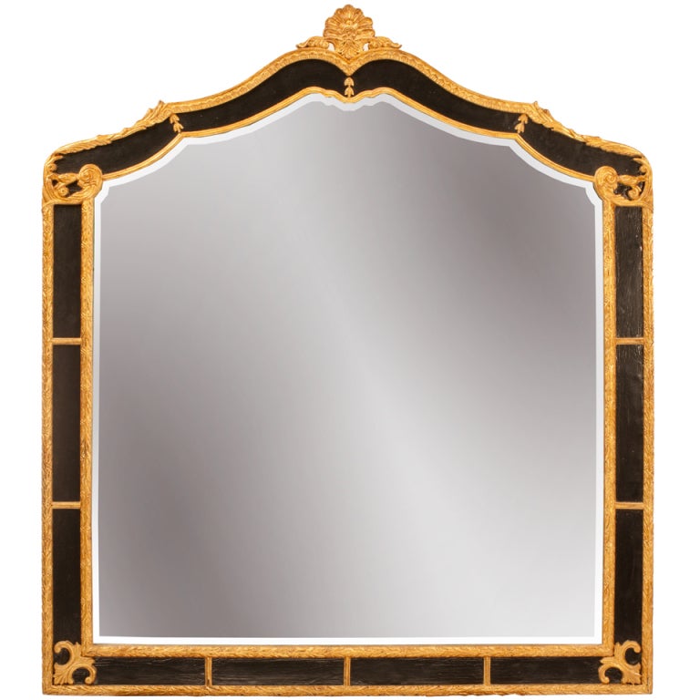 Miroir de style Queen Anne en laque noire et dorée