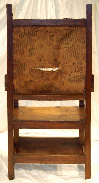 Spanish Colonial Oak Armchairs with Lion Heads For Sale 3