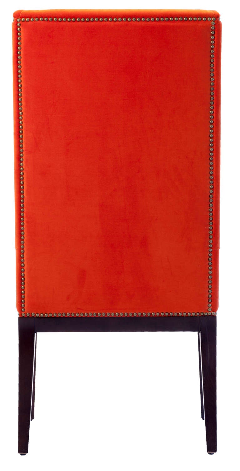 Quartet de chaise orange en velours en vente 2